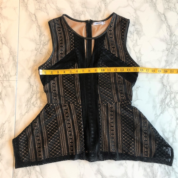 LIKE NEW | Black Peplum V Top - Picture 6 of 8